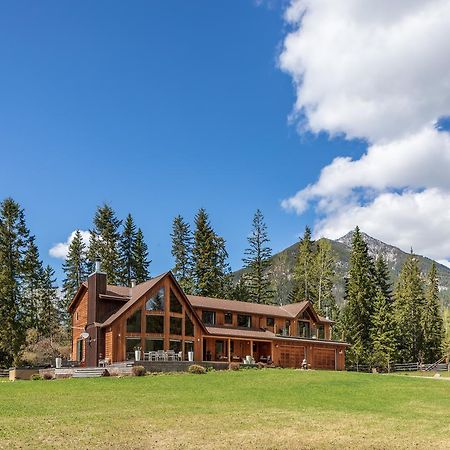 Home Lodge Golden Buitenkant foto